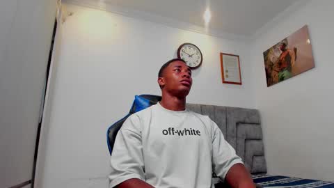 Snapshot of deonjhonson chatting on September 30, 6:51 am deon jhonson online show from September 30, 6:51 am