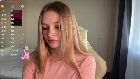 Vi  Victoria online show from April 7, 1:22 pm