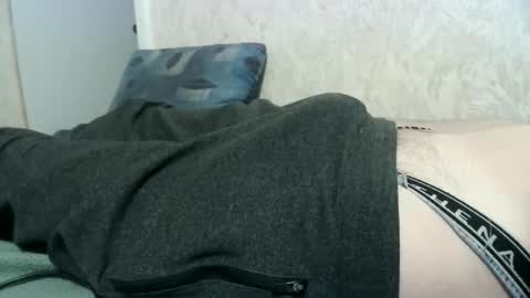 Snapshot of dereck59 chatting on January 18, 8:29 am dereck59 online show from January 18, 8:29 am