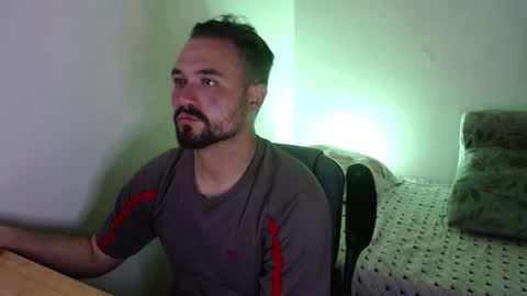 Dereck Mills3 online show from March 16, 4:29 am