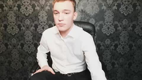 Snapshot of derek_banville chatting on October 28, 12:30 pm Derek online show from October 28, 12:30 pm