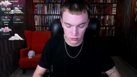 Snapshot of derek_banville chatting on December 3, 7:45 pm Derek online show from December 3, 7:45 pm