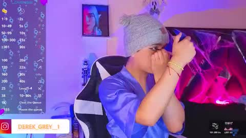 Snapshot of derek_greyy_ chatting on October 27, 6:23 pm derek grey online show from October 27, 6:23 pm