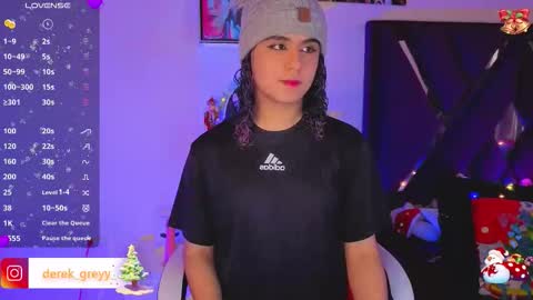 Snapshot of derek_greyy_ chatting on December 14, 4:45 pm derek grey online show from December 14, 4:45 pm