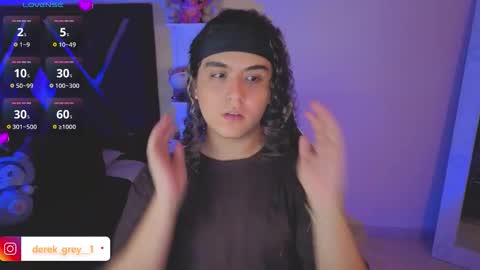 derek grey online show from March 11, 8:59 pm