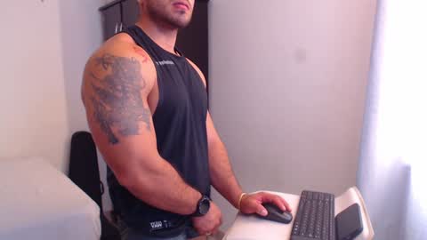 Derek online show from December 7, 8:49 pm