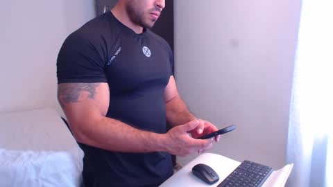 Derek online show from December 8, 2:30 pm