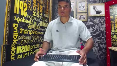 derek online show from September 17, 11:23 am