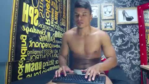 derek online show from September 18, 11:23 am