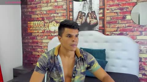 derek online show from September 29, 11:26 am