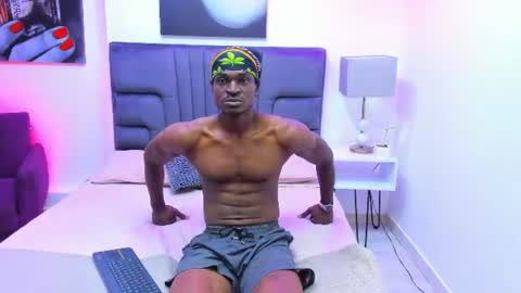 Snapshot of derek_raser chatting on June 19, 7:39 pm Terry Zyzz online show from June 19, 7:39 pm