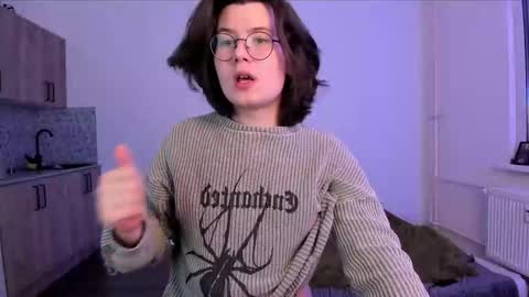 Derek online show from February 25, 8:40 pm