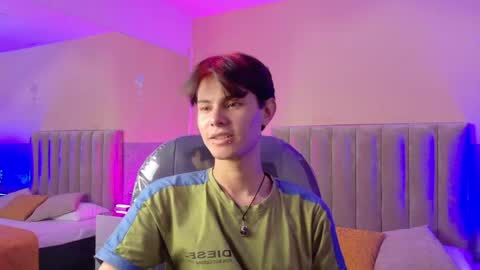 derek_sinn online show from May 20, 8:15 pm