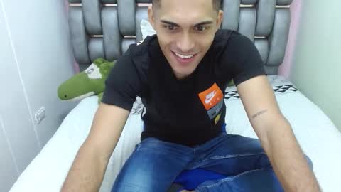 D E R E K online show from October 25, 10:34 am