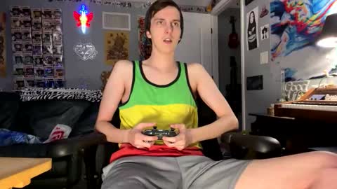 derekdings online show from November 23, 12:43 am