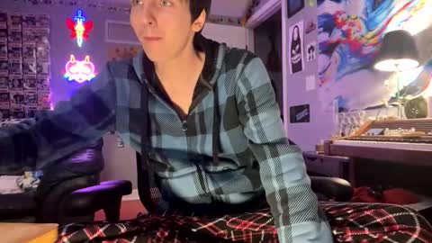 derekdings online show from November 25, 12:05 pm