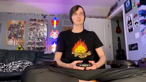 derekdings online show from February 9, 3:16 pm