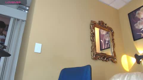 DEREN online show from December 17, 4:07 am