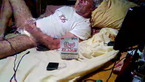 derick1961 online show from February 20, 5:37 am