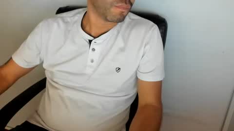     online show from August 6, 3:36 pm