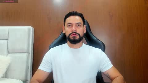 DerryBigger CM online show from October 11, 7:01 pm