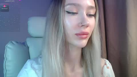 Ari online show from April 27, 5:00 pm