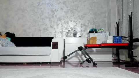 Mia online show from November 7, 9:37 pm