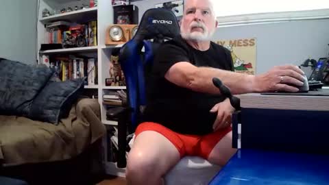 D K online show from April 23, 1:18 am