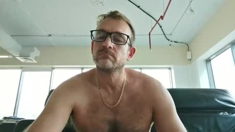 Snapshot of desertranger chatting on December 15, 6:51 am desertranger online show from December 15, 6:51 am