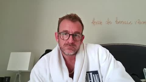 Snapshot of desertranger chatting on May 10, 7:02 am desertranger online show from May 10, 7:02 am
