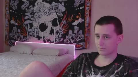 Snapshot of deshman1 chatting on May 14, 5:47 am deshman1 online show from May 14, 5:47 am