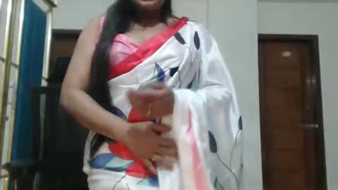 Snapshot of desimaisa130 chatting on April 22, 4:30 pm Maisa online show from April 22, 4:30 pm
