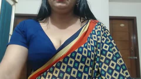Snapshot of desimaisa130 chatting on April 30, 4:46 pm Maisa online show from April 30, 4:46 pm