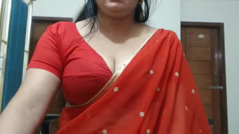 Snapshot of desimaisa130 chatting on May 17, 5:20 pm Maisa online show from May 17, 5:20 pm