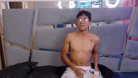 Snapshot of desire4duo chatting on November 22, 2:16 pm desire4duo online show from November 22, 2:16 pm