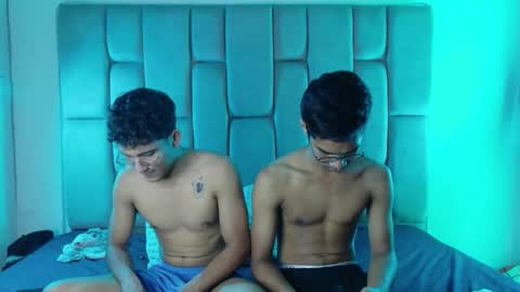 Snapshot of desire4duo chatting on February 28, 3:46 pm desire4duo online show from February 28, 3:46 pm