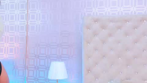 Snapshot of desire_sara chatting on February 7, 12:31 pm Sara Desire online show from February 7, 12:31 pm