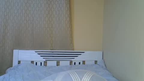 desiredahlia33 online show from February 27, 9:15 pm