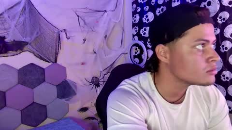 Snapshot of desireduo_tgn chatting on October 17, 5:48 pm TORI AND MR. BEAR online show from October 17, 5:48 pm