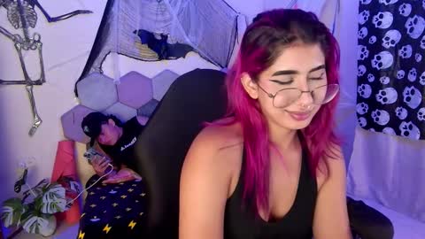 Snapshot of desireduo_tgn chatting on October 29, 9:16 pm TORI AND MR. BEAR online show from October 29, 9:16 pm