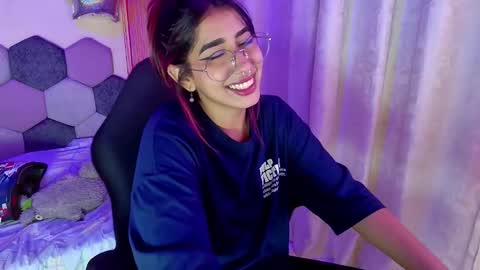 TORI AND MR. BEAR online show from February 28, 5:58 pm