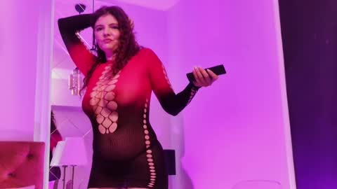 Snapshot of desireekeys chatting on November 17, 5:24 am Desiree online show from November 17, 5:24 am