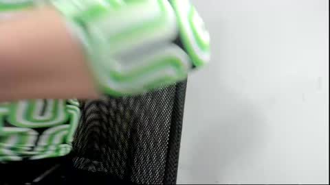 Nicky online show from February 28, 3:04 am