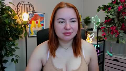 Snapshot of desirelayla chatting on September 11, 6:24 am LAYLA online show from September 11, 6:24 am