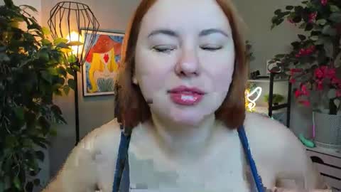 Snapshot of desirelayla chatting on October 4, 6:22 am LAYLA online show from October 4, 6:22 am