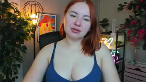 Snapshot of desirelayla chatting on October 14, 6:36 am LAYLA online show from October 14, 6:36 am