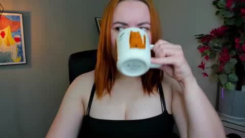 LAYLA online show from March 9, 7:23 am