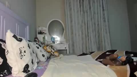 desirepeace online show from April 4, 11:13 pm