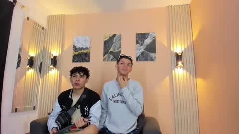 desiresofolympus_ online show from April 8, 9:48 pm