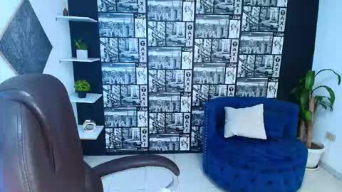 Snapshot of desiring__angel chatting on November 14, 5:06 am Desiring Angel online show from November 14, 5:06 am